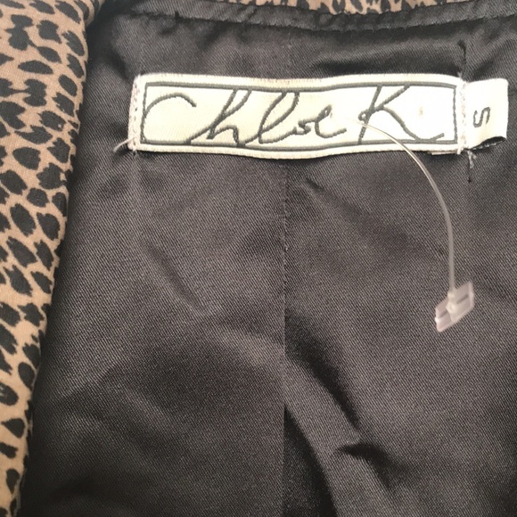 Chloe K tiny leopard print long sleeve open front blazer. New without tags. - Picture 2 of 8